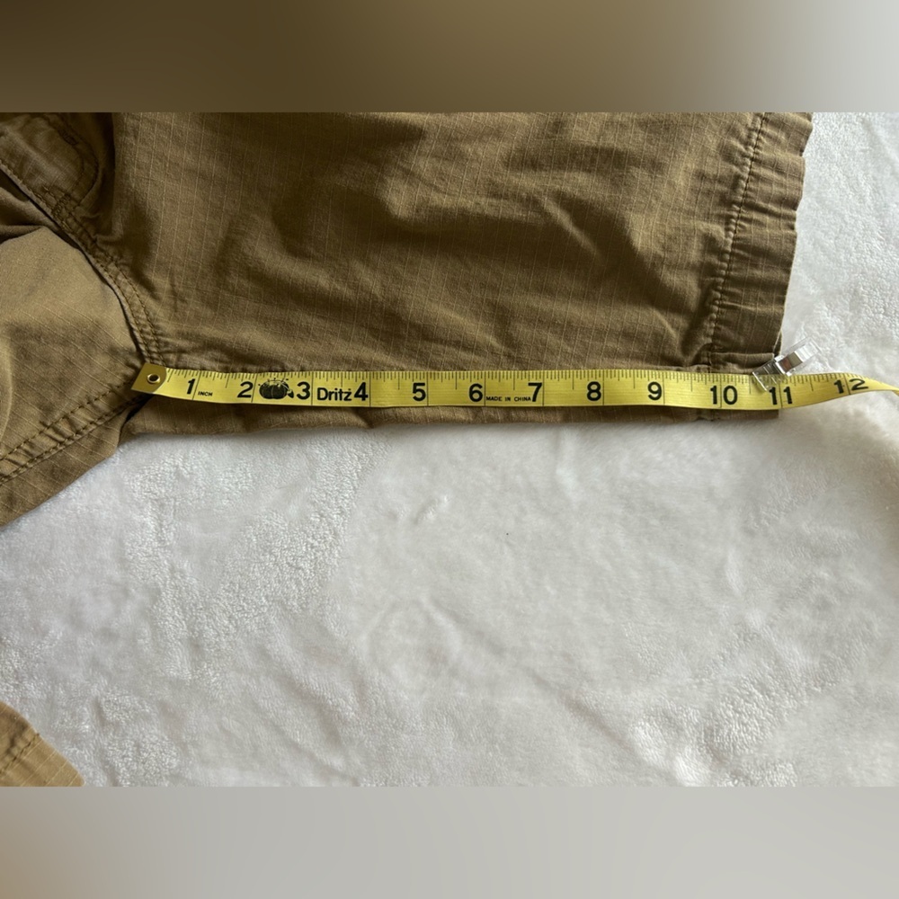 Carhartt Brown Cargo Shorts with Sturdy Material Sz 36 - Picture 7 of 7